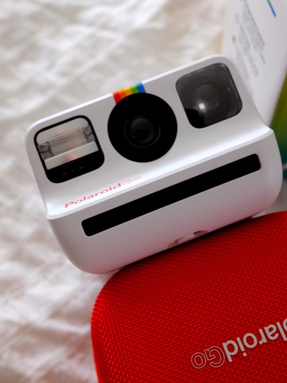 Original Polaroid Go Instant Camera + Zipper Case + Film! - Like New! - Picture 4 of 7